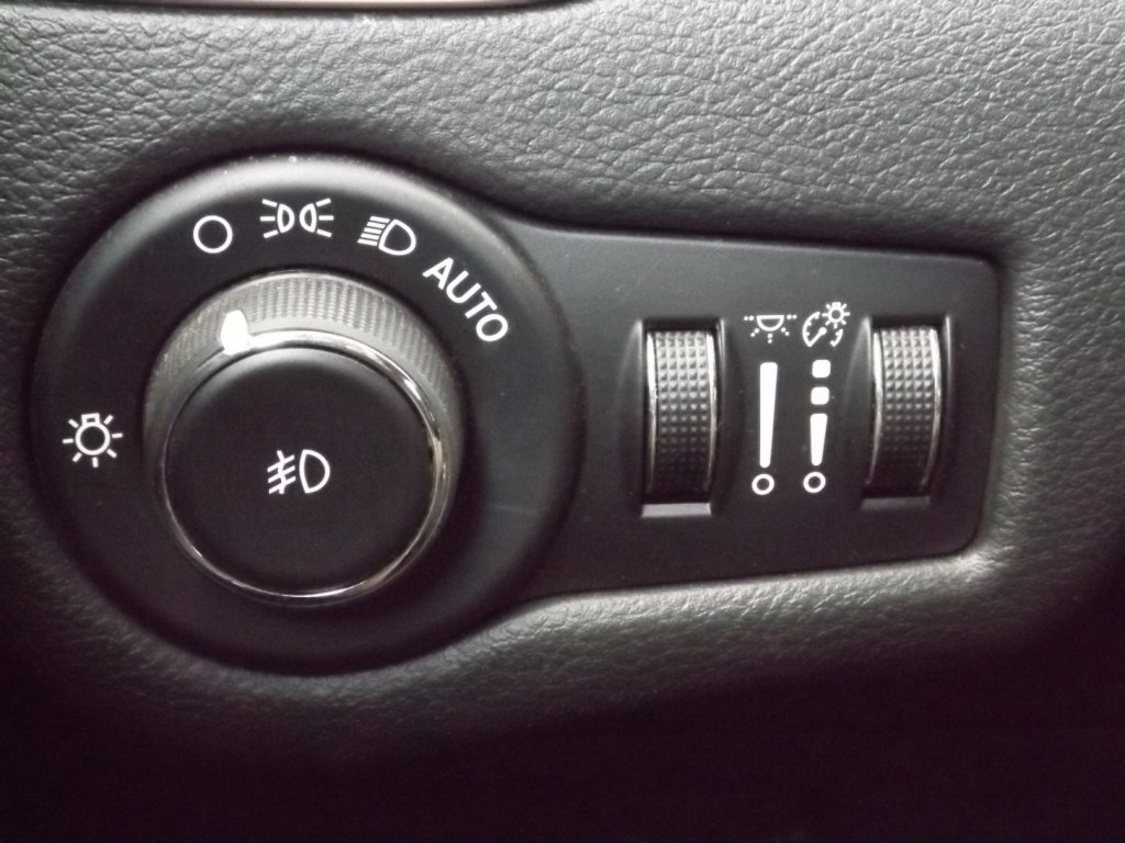 Jeep Cherokee Limited 4×2 2015