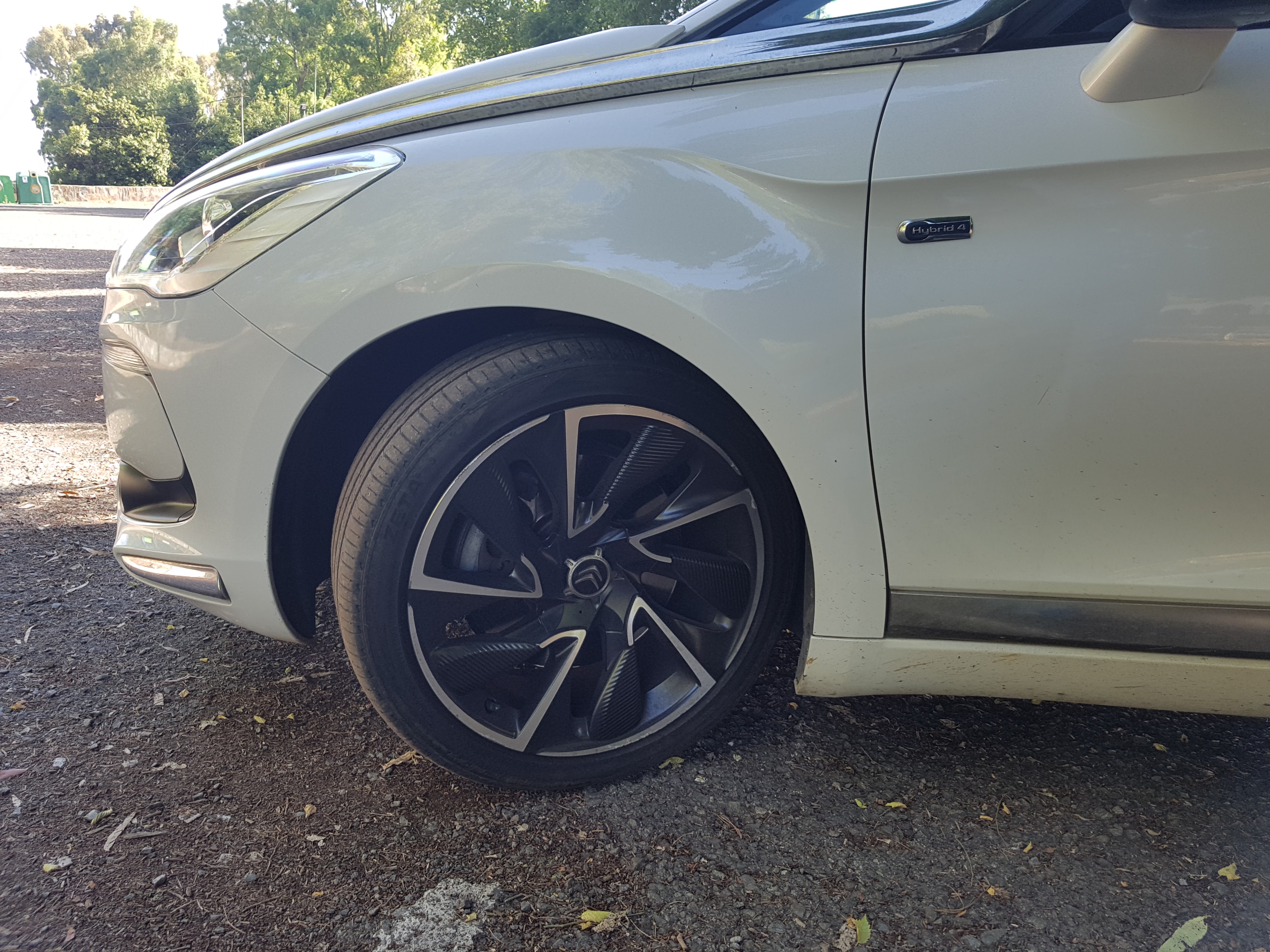 DS5 HIBRIDO 4X4 SPORT AIR DREAM (techo panoramico)