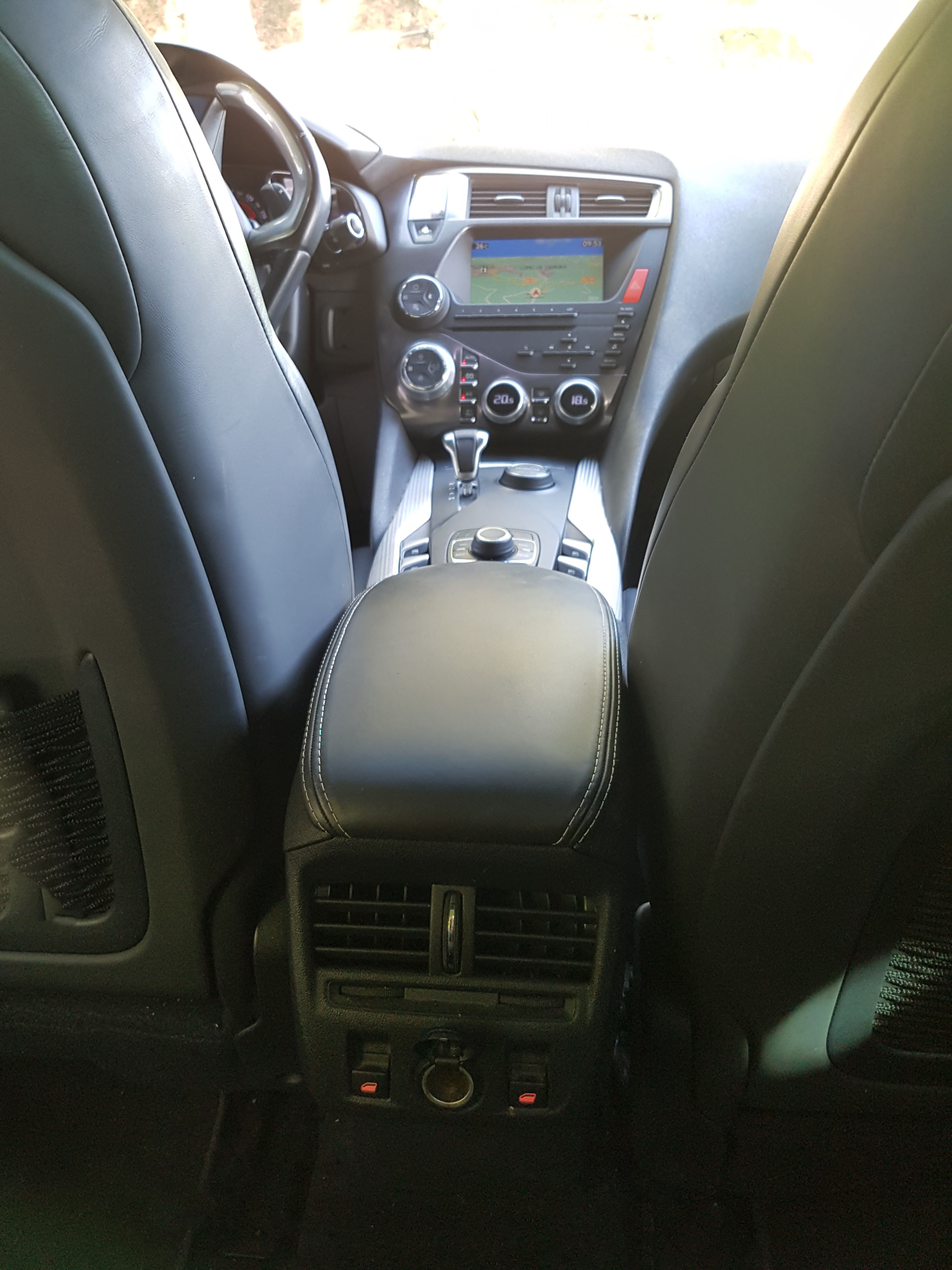 DS5 HIBRIDO 4X4 SPORT AIR DREAM (techo panoramico)